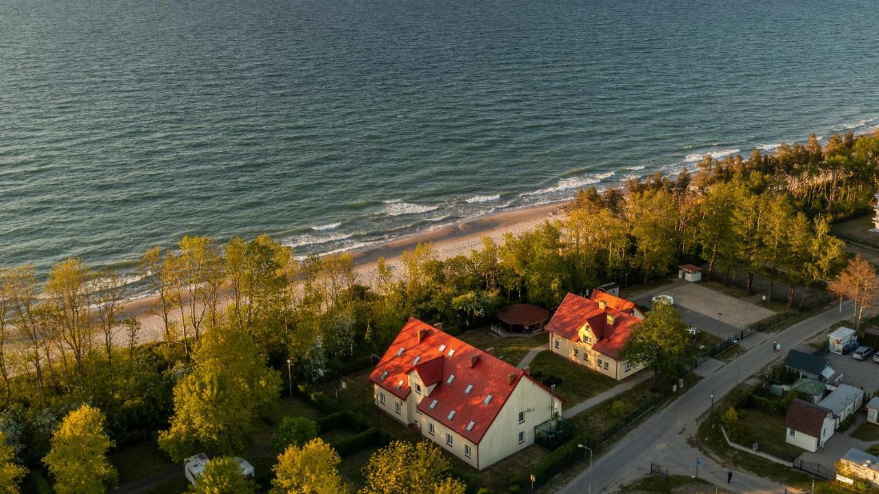 Hotel Nad Brzegiem Baltyku à Sarbinowo Extérieur photo
