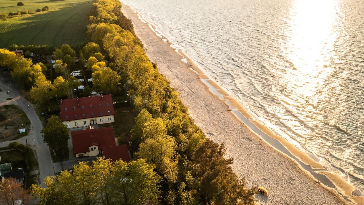 Hotel Nad Brzegiem Baltyku à Sarbinowo Extérieur photo