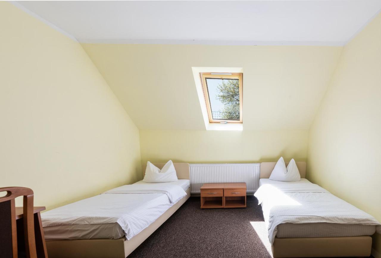 Hotel Nad Brzegiem Baltyku à Sarbinowo Extérieur photo