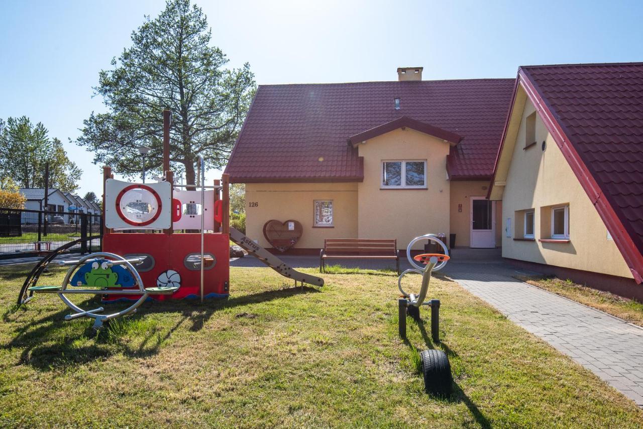 Hotel Nad Brzegiem Baltyku à Sarbinowo Extérieur photo