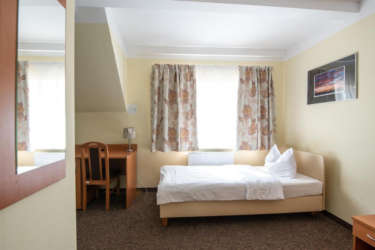 Hotel Nad Brzegiem Baltyku à Sarbinowo Extérieur photo